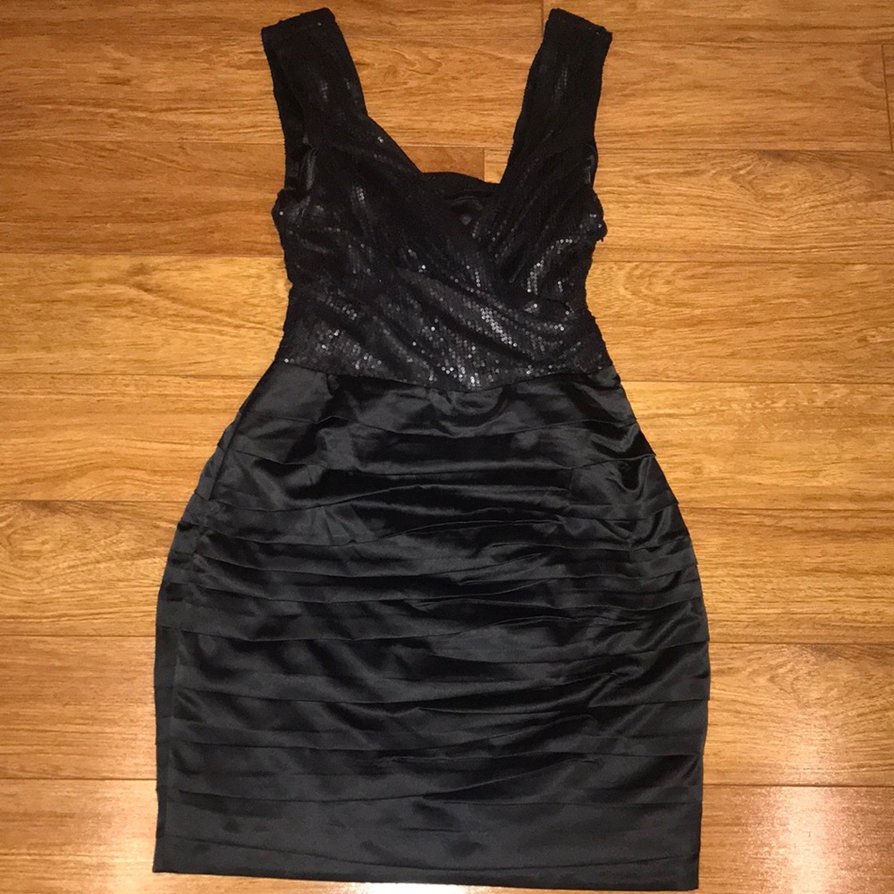 Dress | Sequin | Party dress | Black